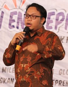 pembicara internet marketing makassar